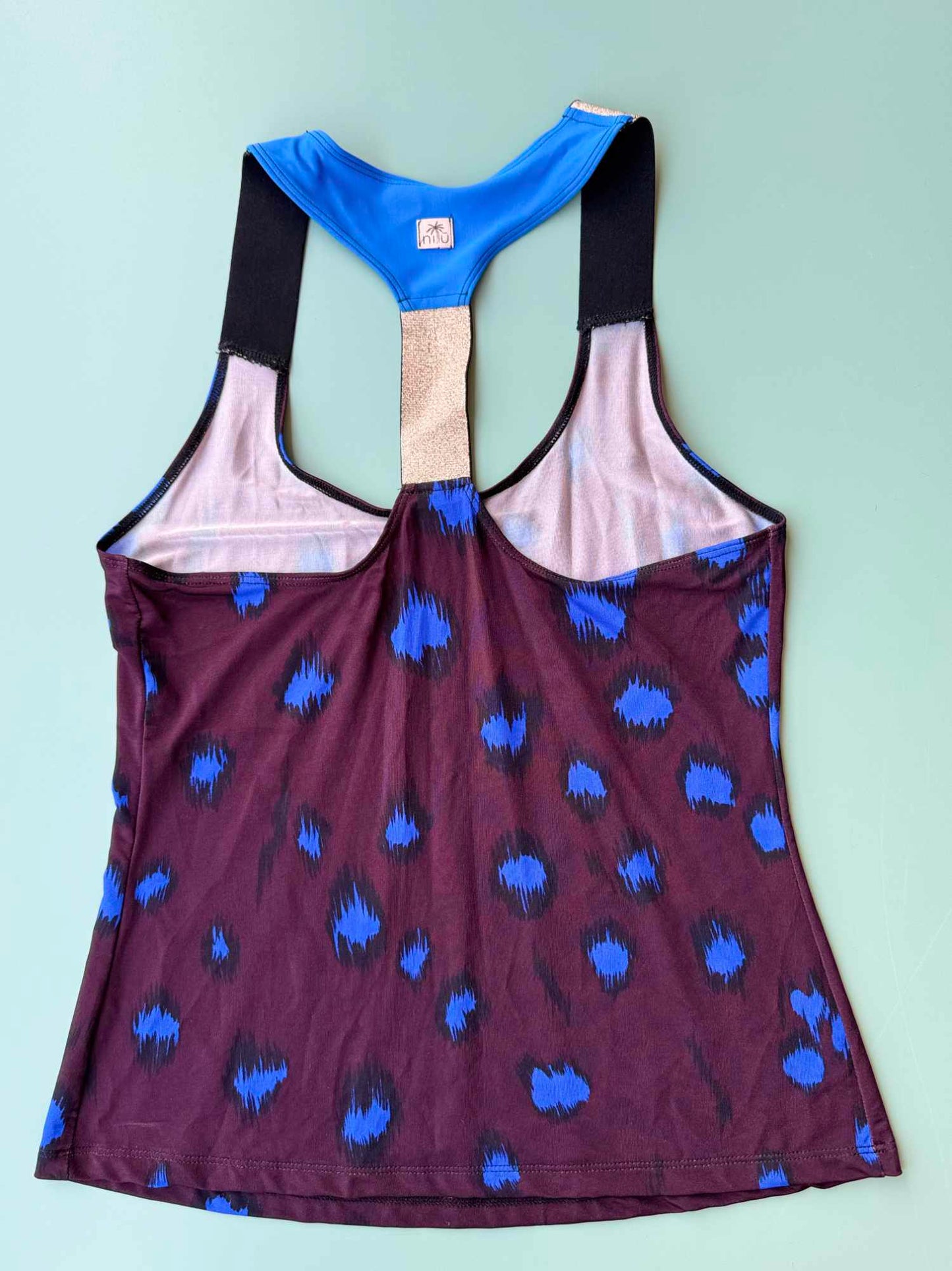 Canotta Gloria Nilu - activewear artigianale dettaglio
