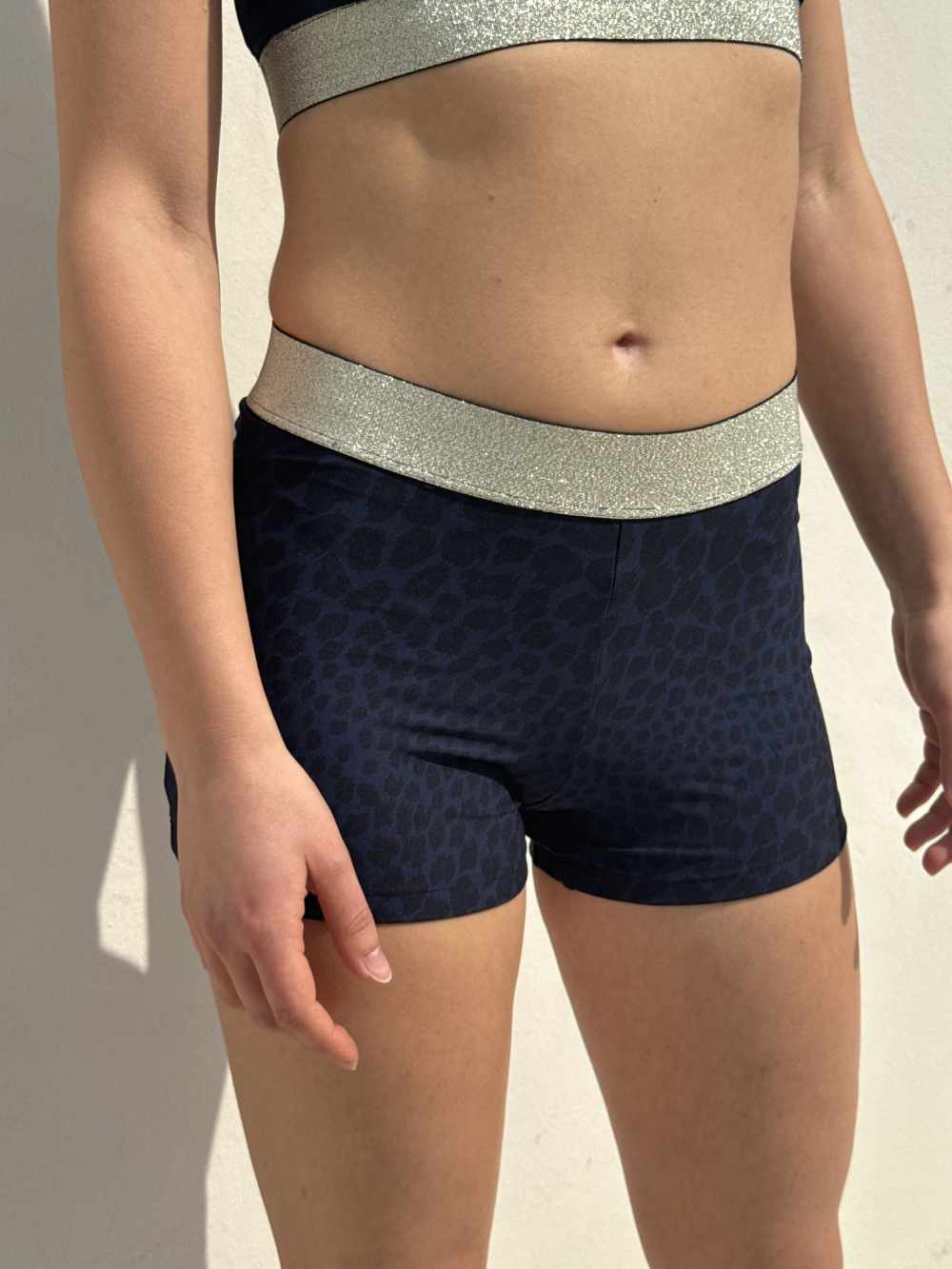 Ciclista Nilu - activewear artigianale dettaglio