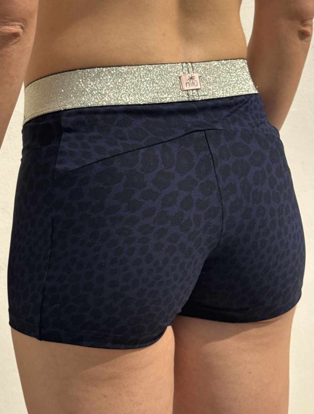 Ciclista Nilu - activewear artigianale dettaglio