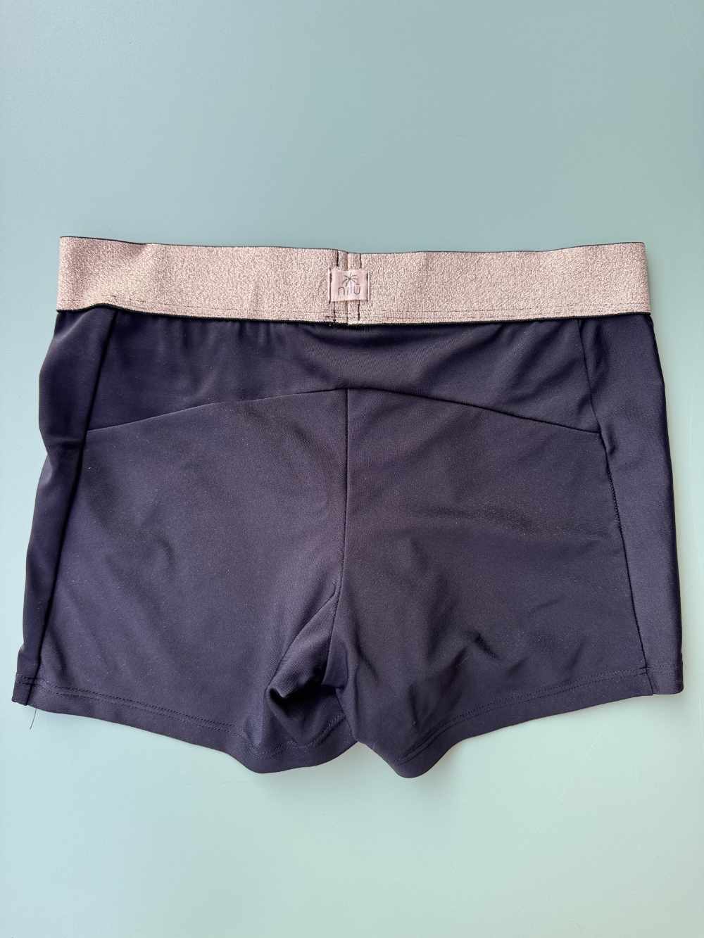 Ciclista Nilu - activewear artigianale dettaglio