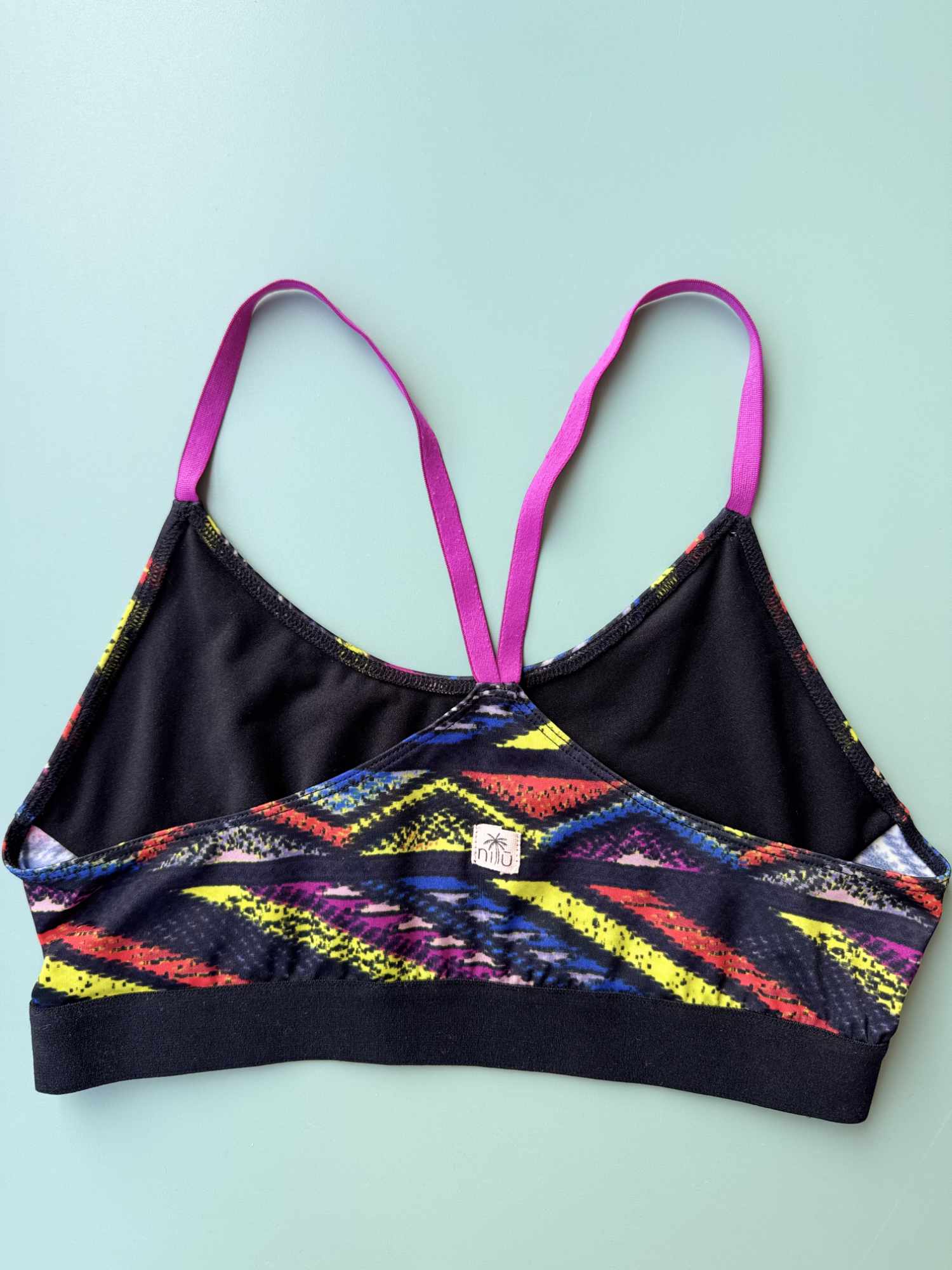 Top Margherita Nilu - activewear artigianale dettaglio