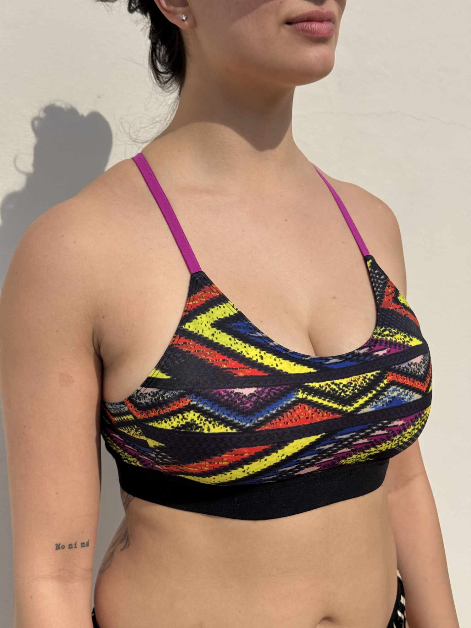 Top Margherita Nilu - activewear artigianale indossato