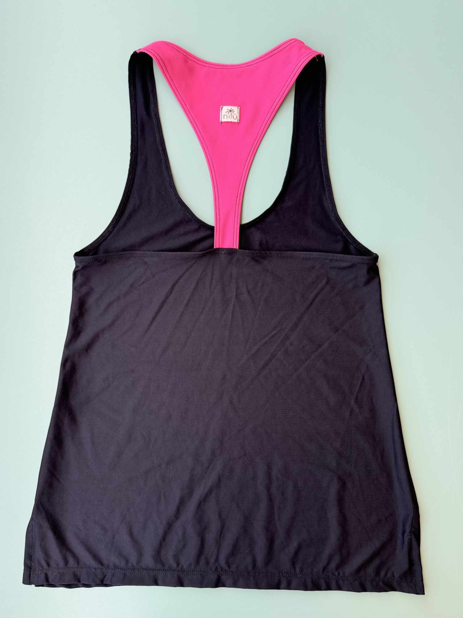 Canotta Ely Nilu - activewear artigianale dettaglio