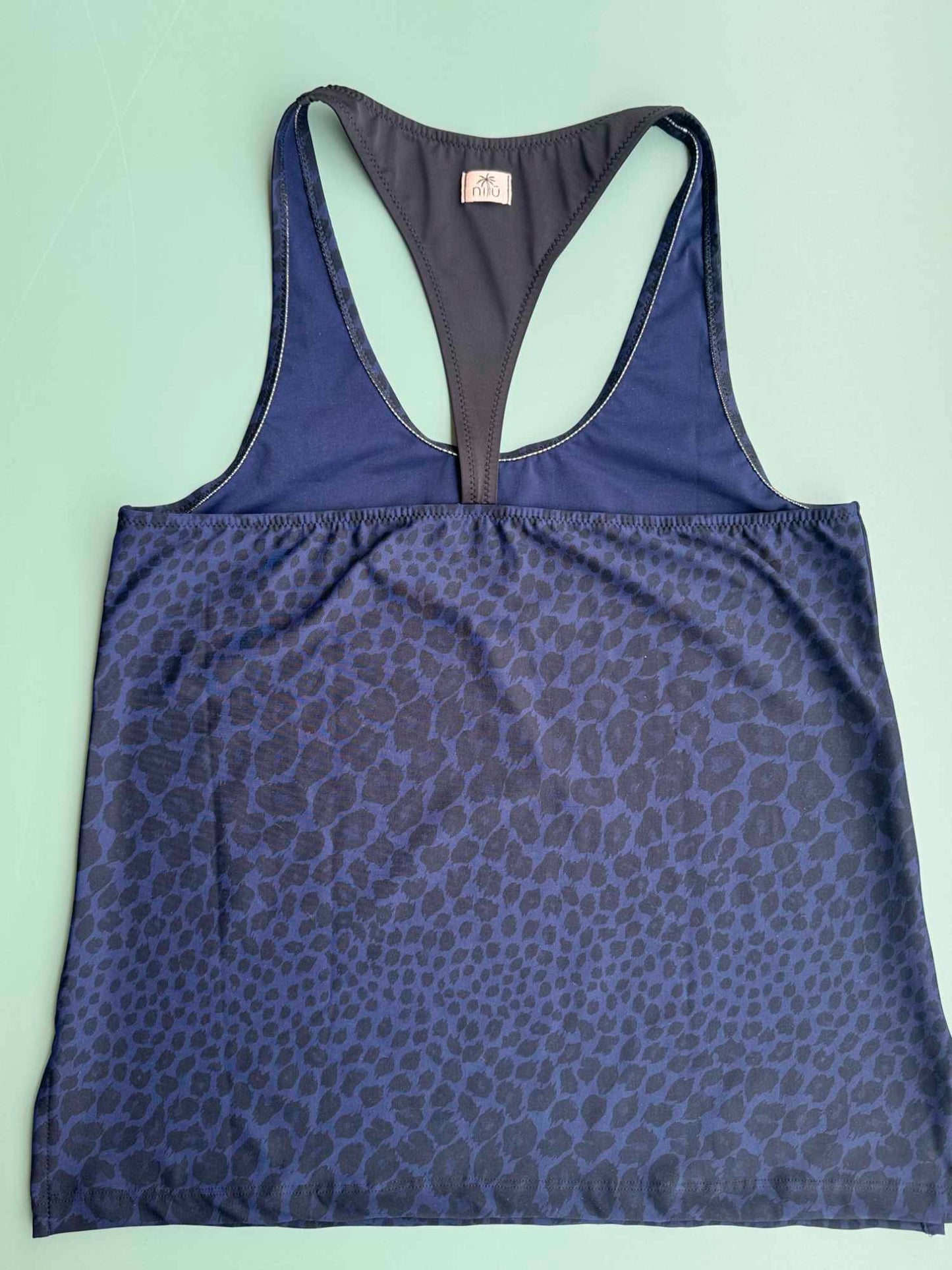 Canotta Ely Nilu - activewear artigianale dettaglio