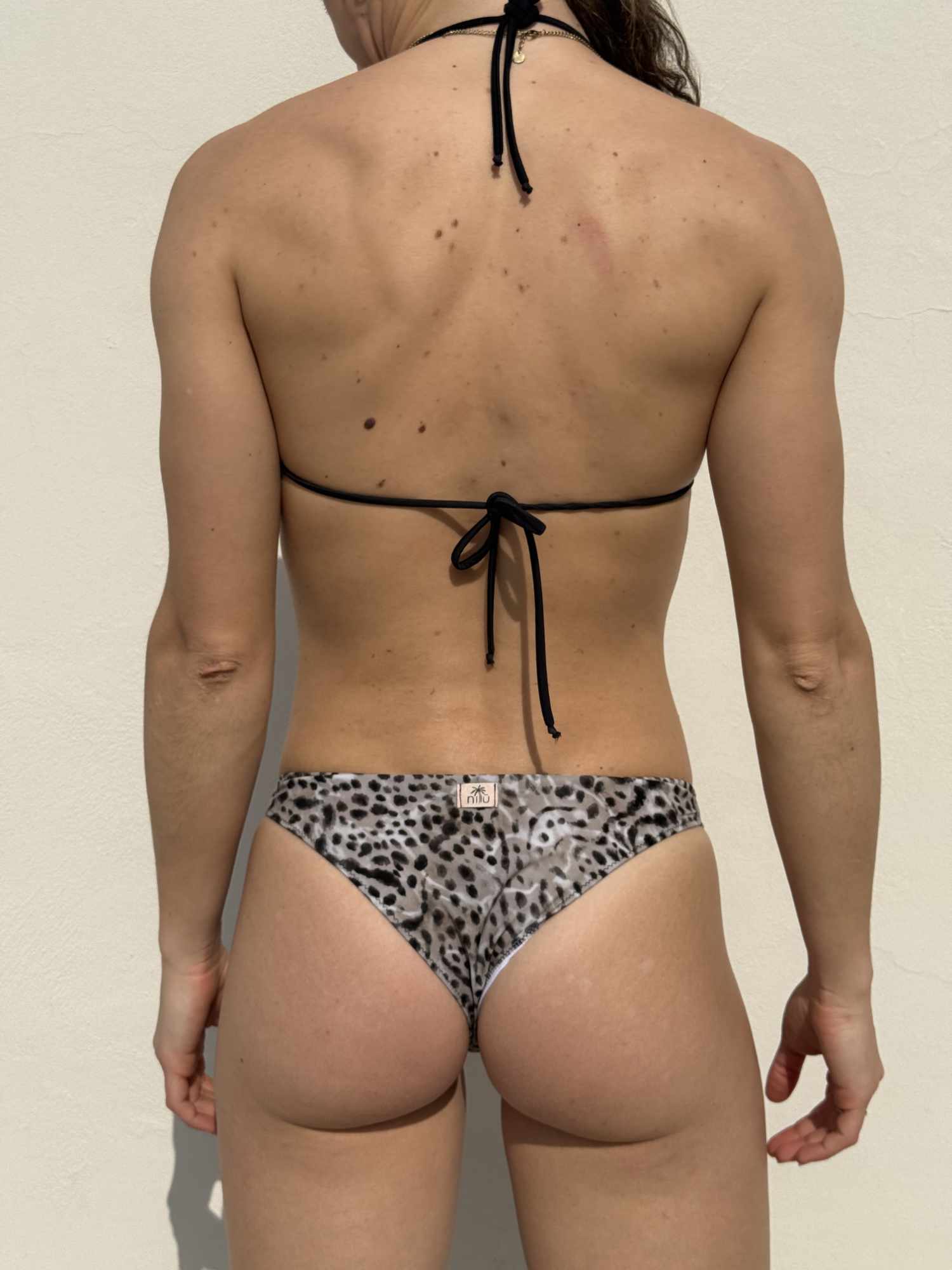 Slip Sara Nilu - bottom bikini artigianale indossato