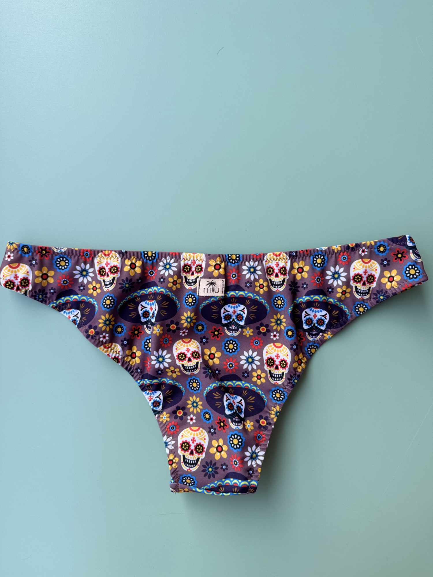 Slip Volley Nilu - bottom bikini artigianale dettaglio