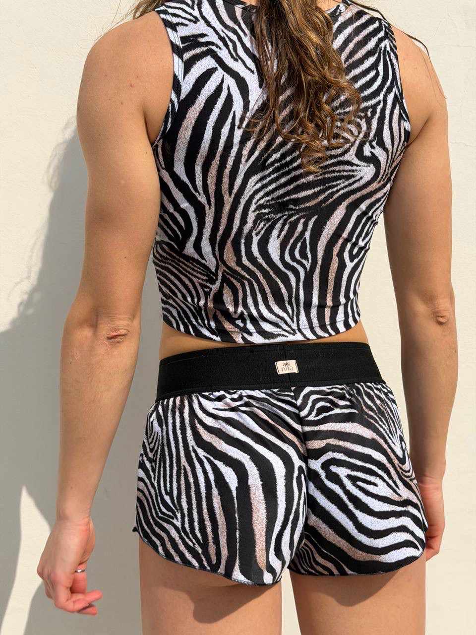 Short classico Nilu - activewear artigianale indossato