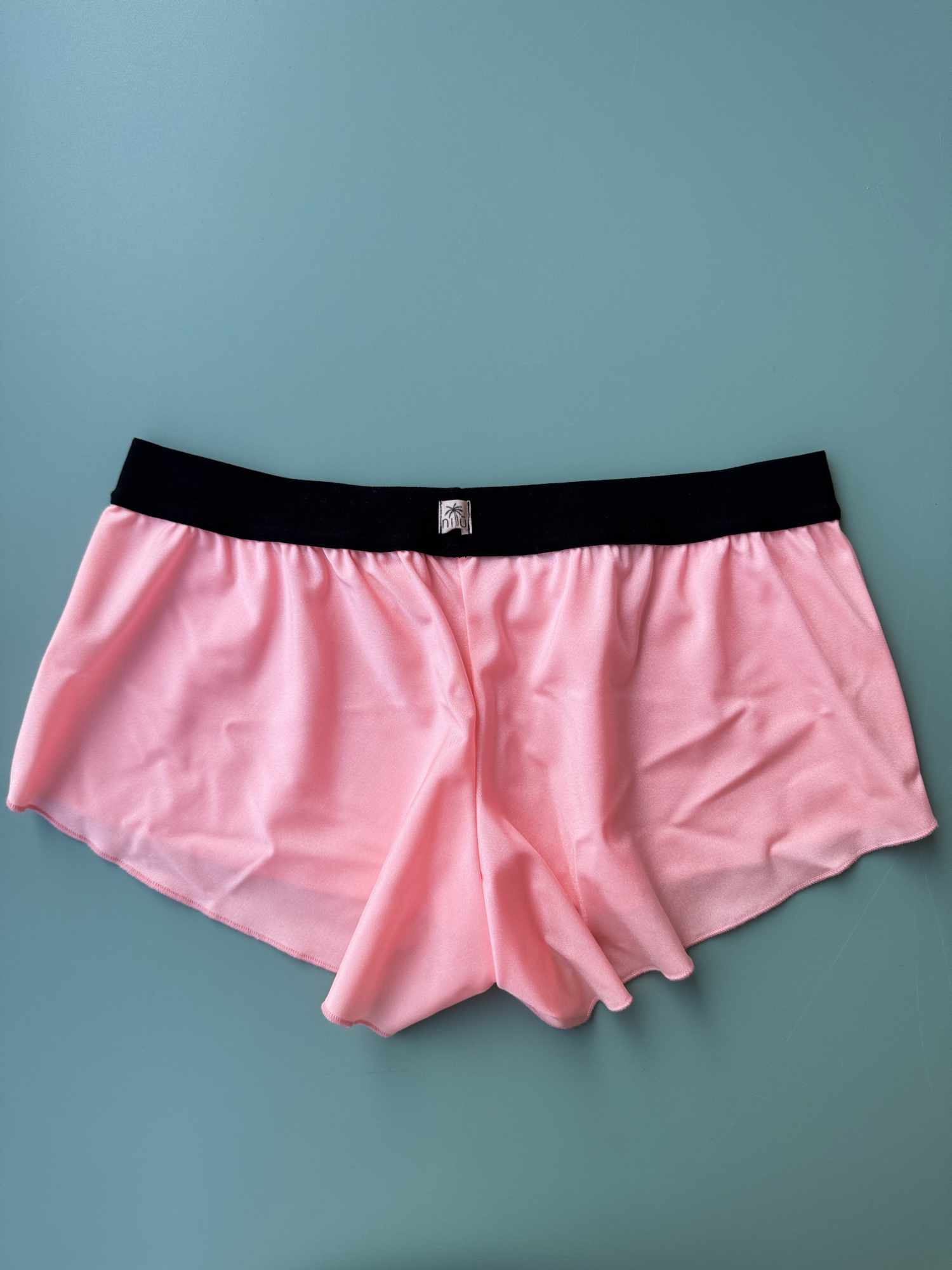 Short classico Nilu - activewear artigianale dettaglio