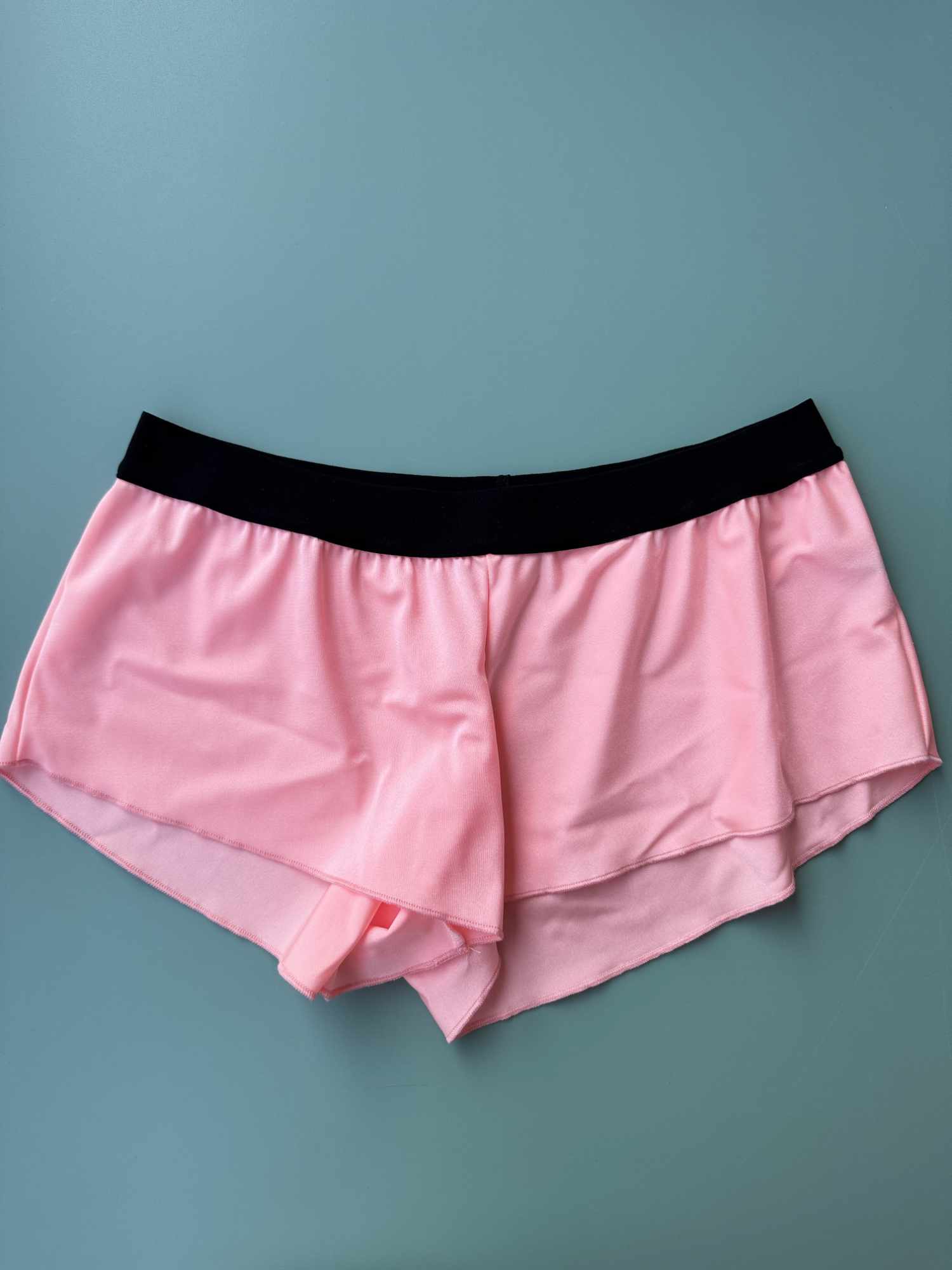 Short classico Nilu - activewear artigianale dettaglio