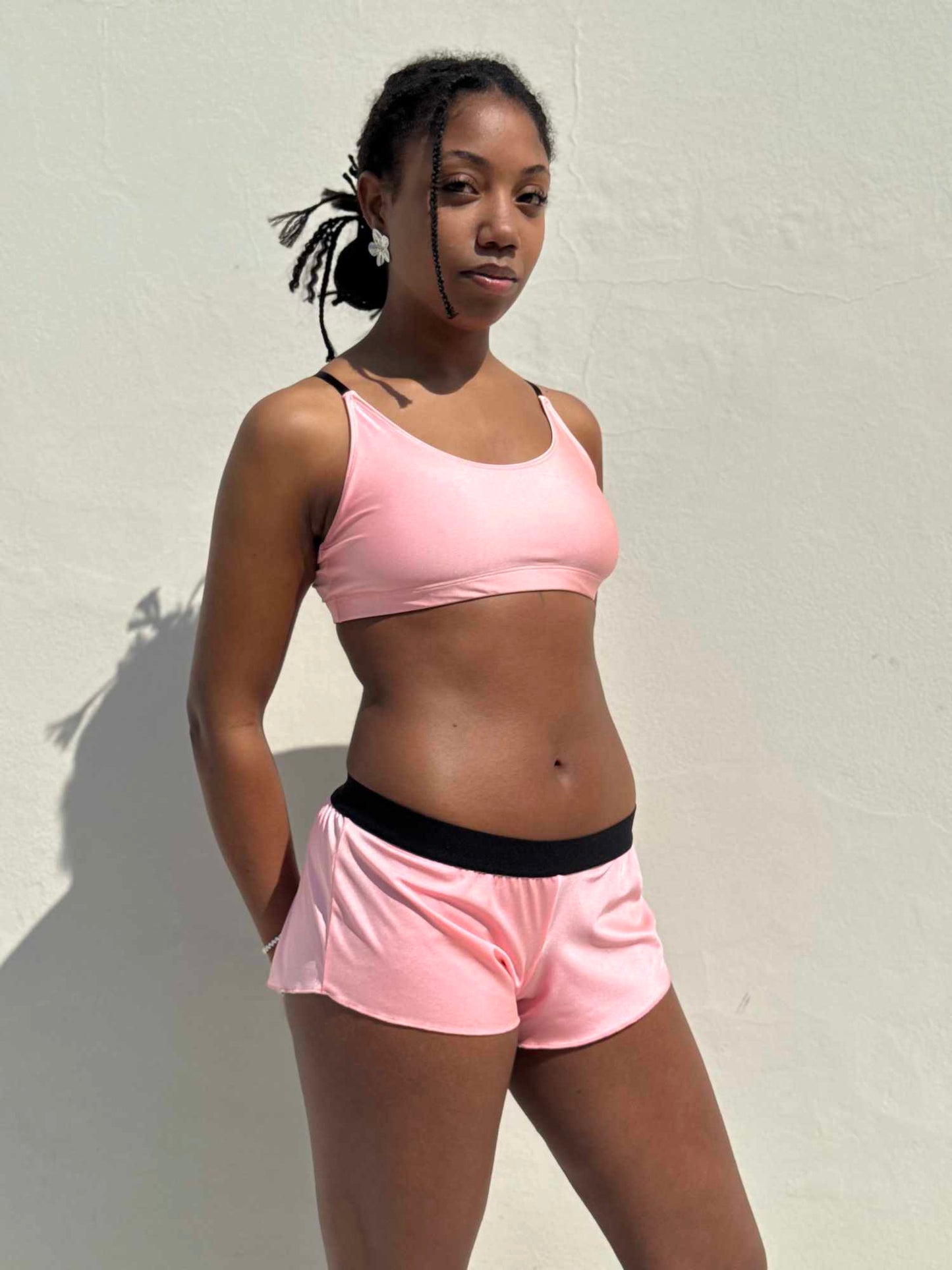 Short classico Nilu - activewear artigianale indossato