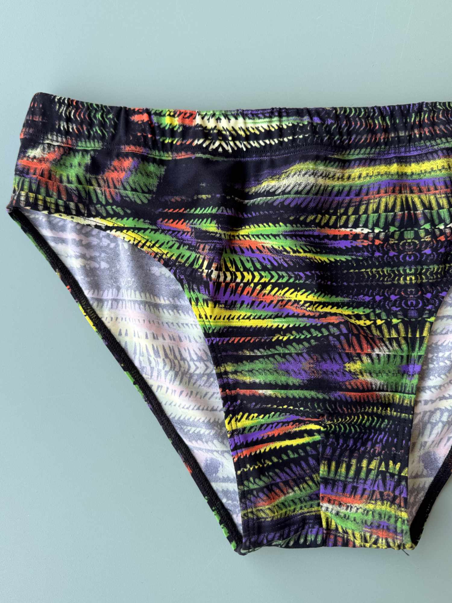 Slip uomo Nilu - beachwear artigianale dettaglio