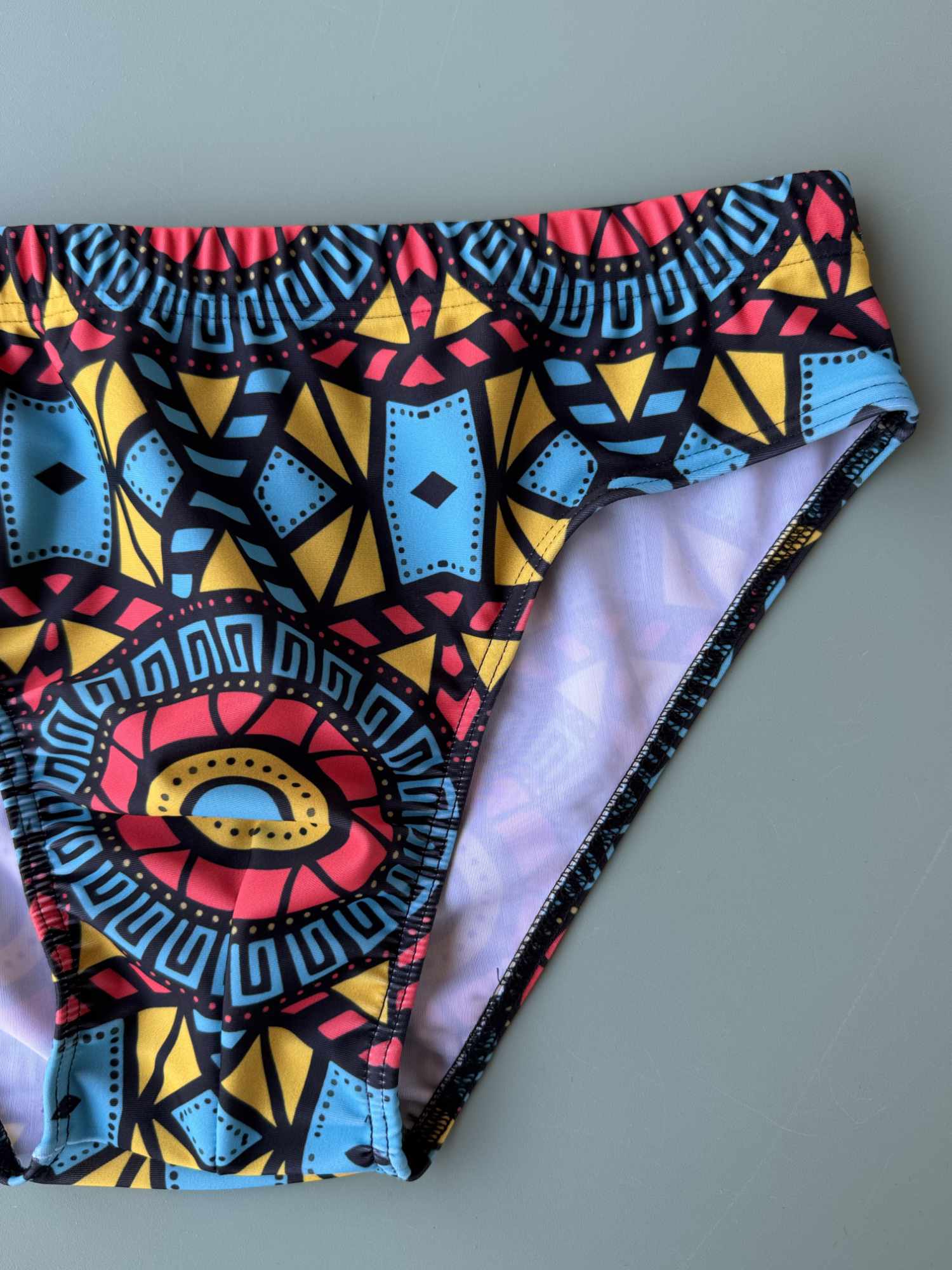 Slip uomo Nilu - beachwear artigianale dettaglio