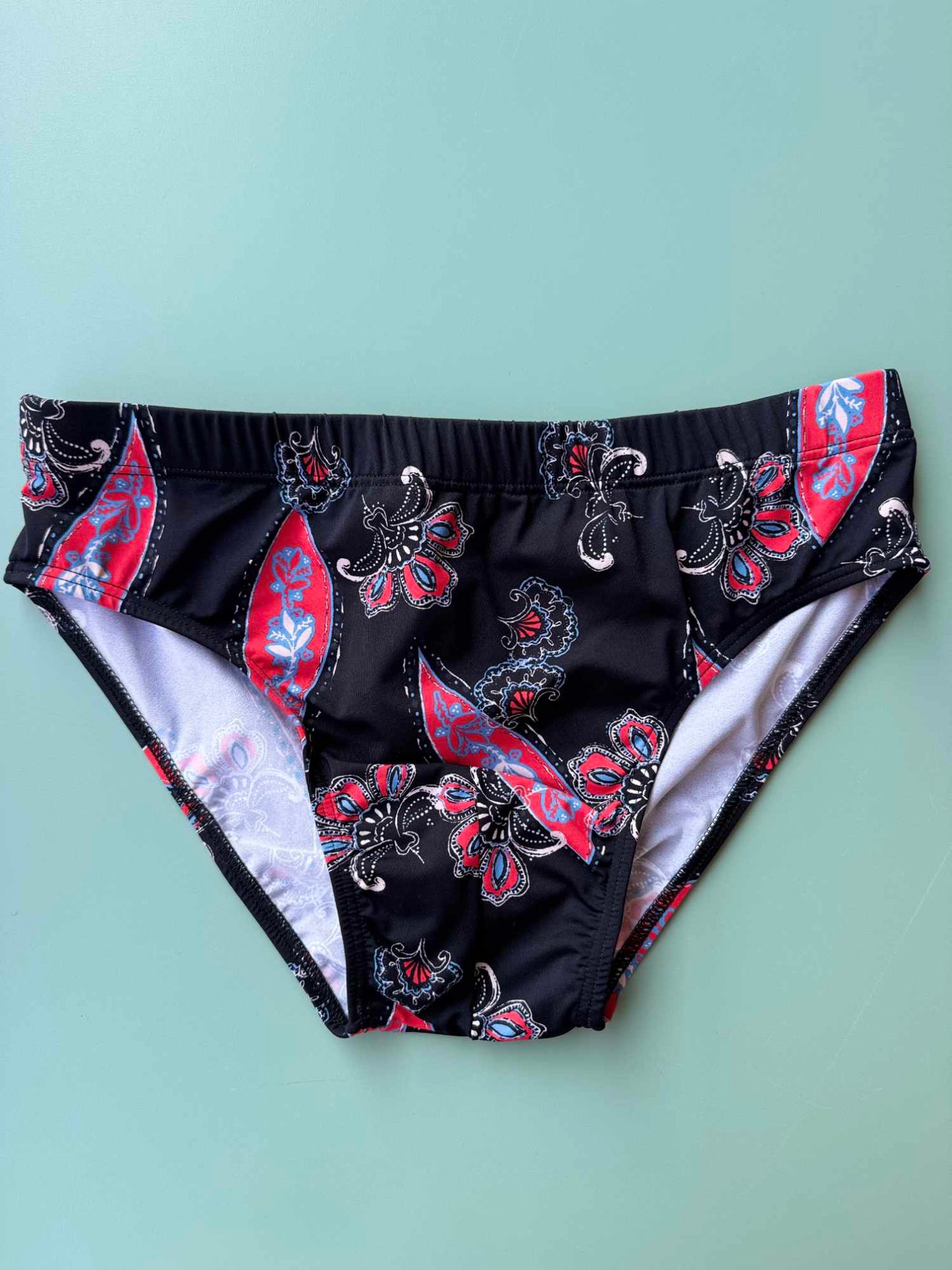 Slip uomo Nilu - beachwear artigianale dettaglio