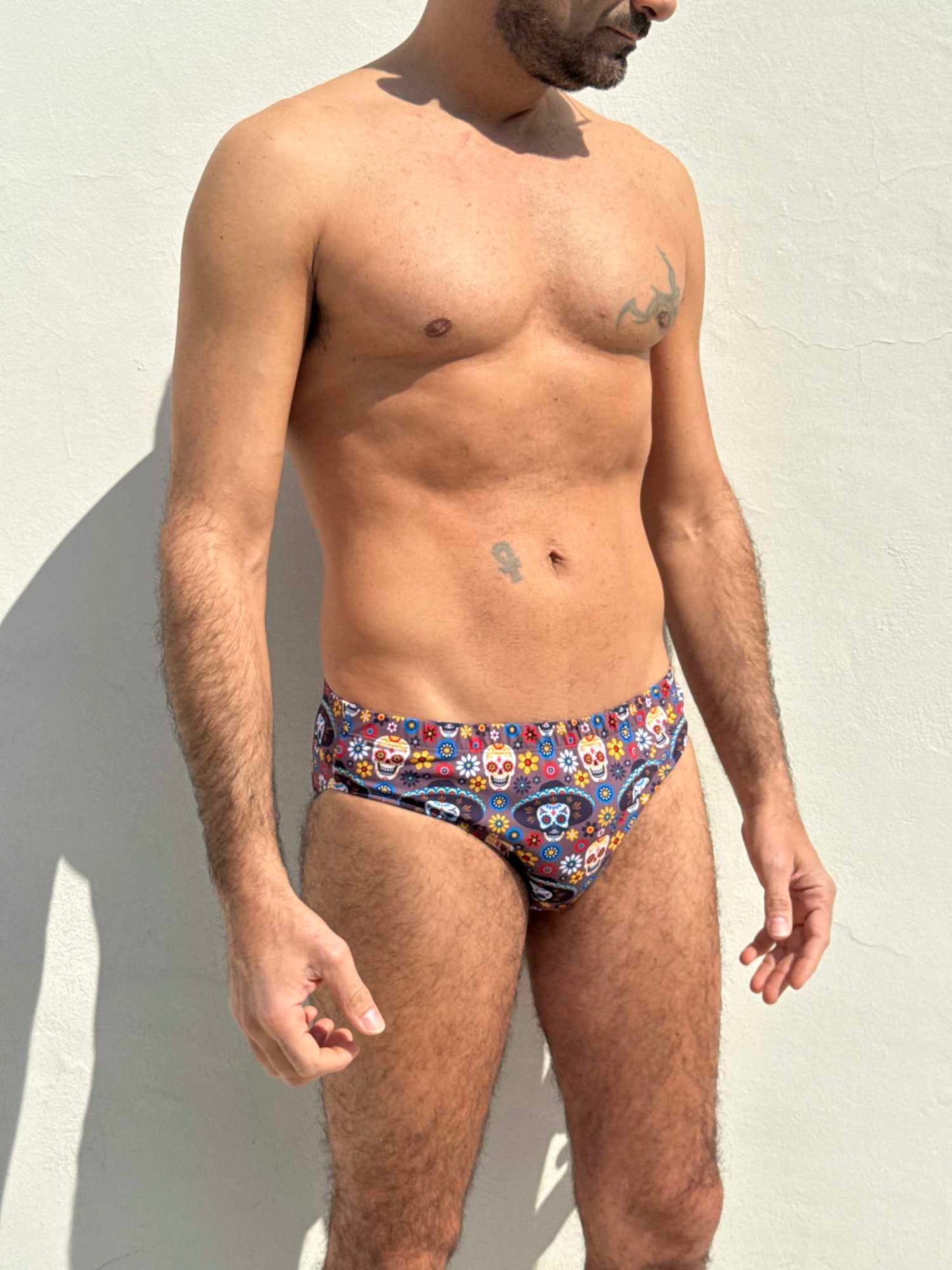 Slip uomo Nilu - beachwear artigianale indossato
